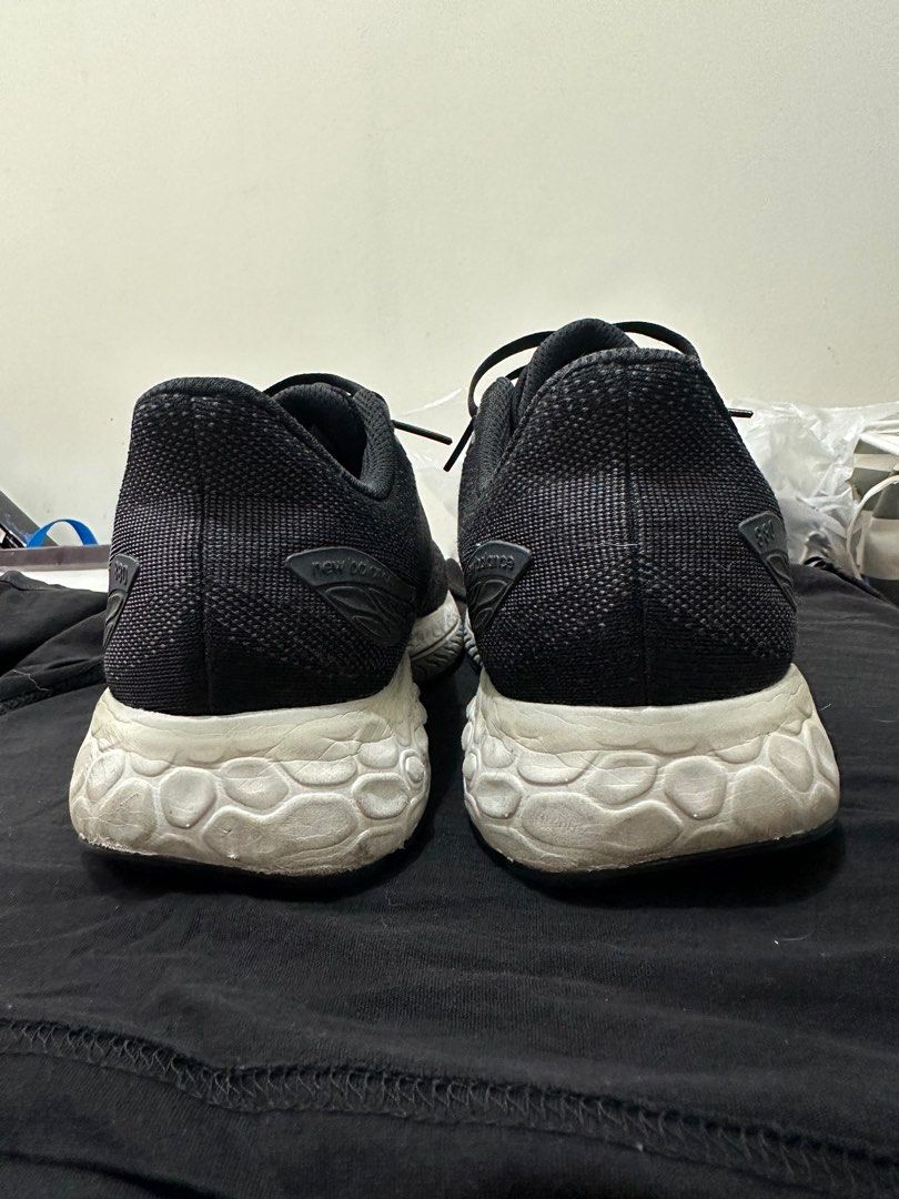 New balance 880 (Category: Sneakers) located in Manila. Submitted by randomitems1006 (Listing ID 1369679228, Image 3). Description: For sale only! New balance 880 fresh foam Size 9 US / 27cm Condition: 7(or better) / 10 No box Reflectives still intact Nego price for sure buyer Can still be used for light runs/gym/threadmill sessions Honest issues: small sole sep see last pic. Just needs reglue Rfs: di na nagagamit Can do same day delivery / shipp