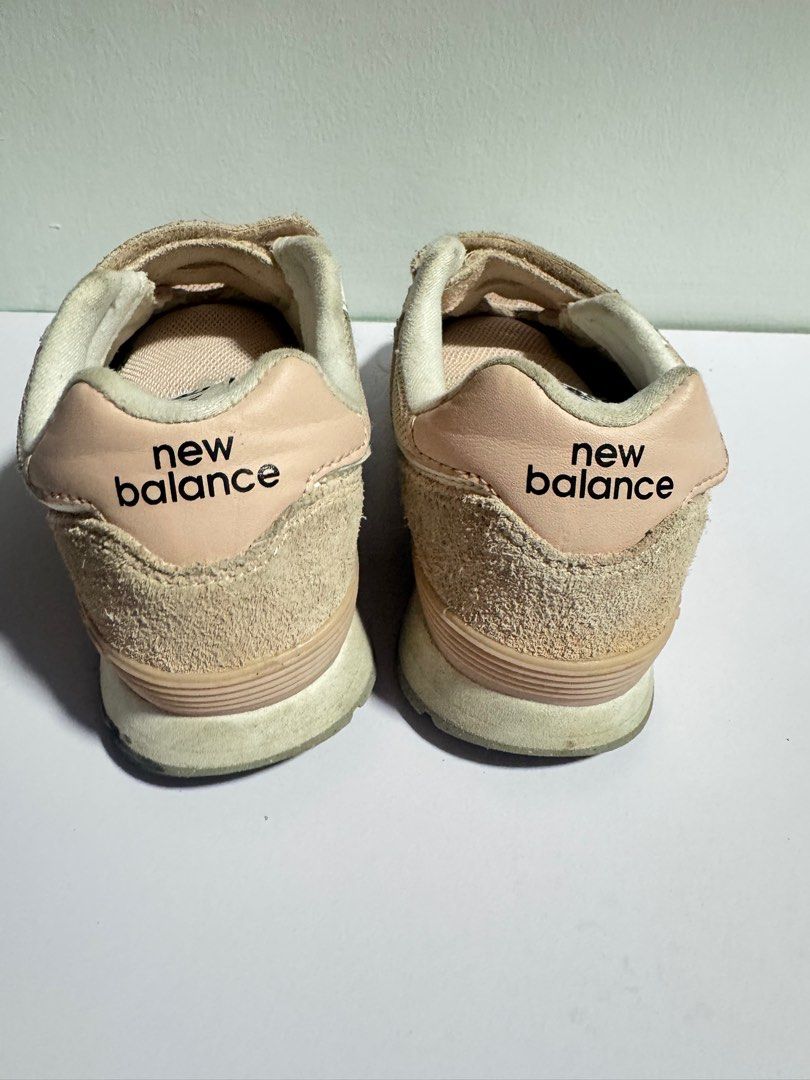 New Balance for Kids size 13 (Category: Babies & Kids Fashion) located in Valenzuela. Submitted by sofiasticated.decluttering (Listing ID 1369537526, Image 2). Description: ✅ 💯 Authentic ✅ My daugthers preloved ✅ Minimal signs of wear and comfortable. ✅Perfect for everyday use ✅ Just needs a little cleaning..