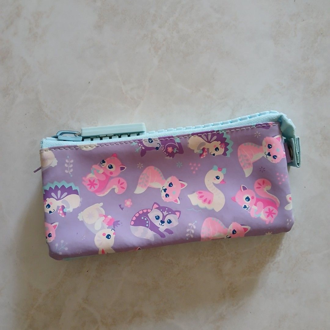 Original Smiggle Pencil Case Pouch (Preloved) (Category: Purses & Pouches) located in Iloilo. Submitted by shopbydebs (Listing ID 1369505077, Image 1). Description: 💳 GCash / BDO / BPI 📦 J&T shipping nationwide Buyer shoulders shipping fee. Send me a message to purchase or inquire..