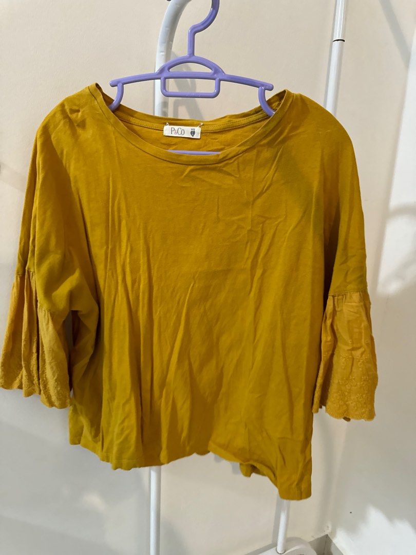 PADINI AUTHENTIC BLOUSE (Category: Blouses) located in Shah Alam. Submitted by teerasshi (Listing ID 1369614715, Image 1). Description: Bayar postage je.