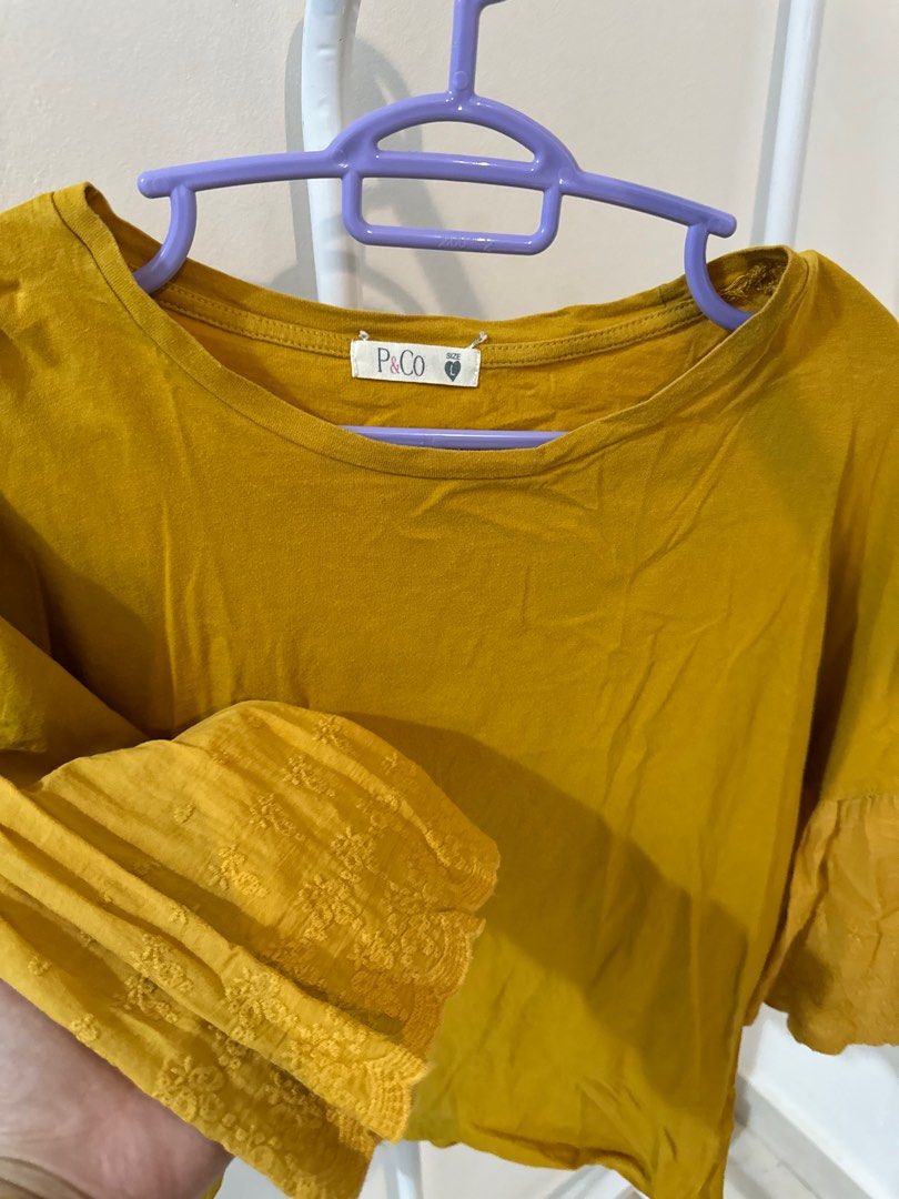 PADINI AUTHENTIC BLOUSE (Category: Blouses) located in Shah Alam. Submitted by teerasshi (Listing ID 1369614715, Image 2). Description: Bayar postage je.