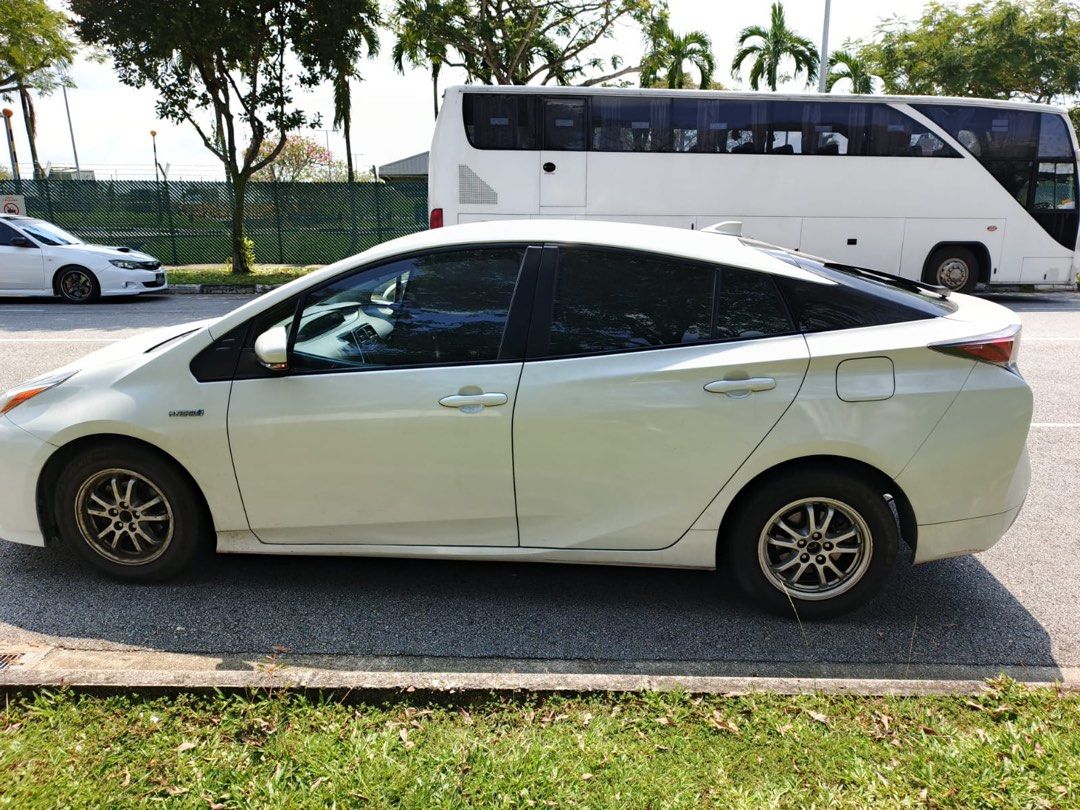 Phv Ready Toyota Prius Hybrid @$7062872682644355111