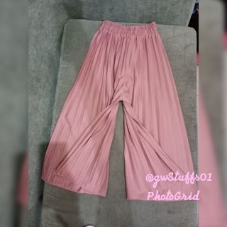 (Kategori: ) berada di . Dikirim oleh gwstuffs01_wenighaiz (ID iklan 1369562984, Gambar 1). Deskripsi: .