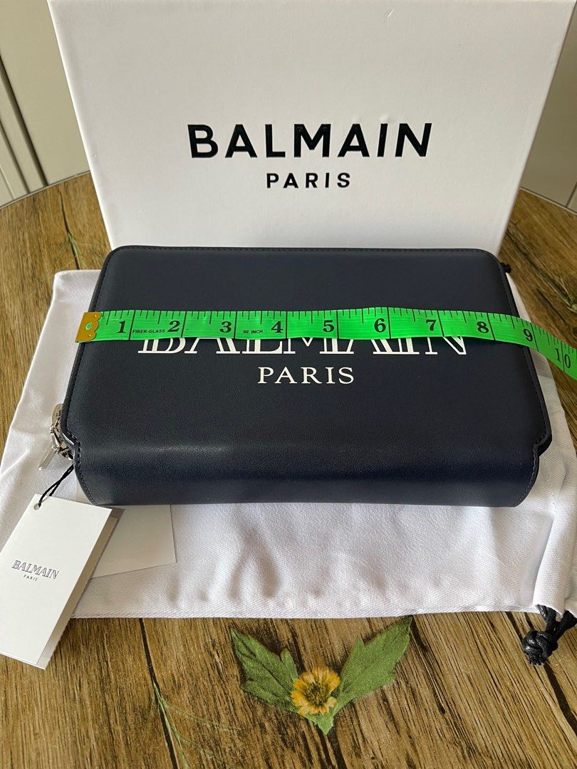 Onhand Balmain Zippy Wallet Navy & Black (Category: Luxury Bags & Wallets) located in Puerto Princesa. Submitted by eds.raps (Listing ID 1369590972, Image 3). Description: Onhand Layaway accepted Navy color Also available in Black color Leather Pls browse the photos for dimensions + shipping fee from Puerto Princesa City Palawan Discount for bulk purchase .
