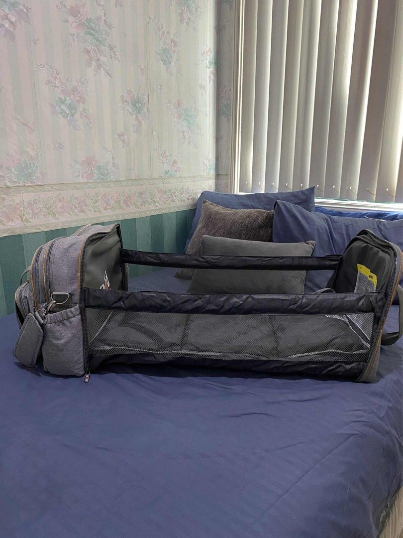 Bizzi Growin (Category: Cots & Cribs) located in San Fernando. Submitted by thriftcsfp (Listing ID 1369583779, Image 3). Description: Bizzi Growin Snuzpod Portable Baby Crib / Cot.