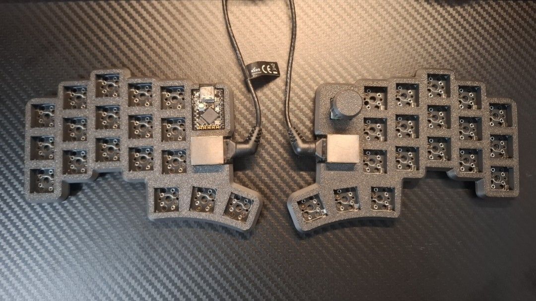 Split ergonomic keyboard - Cheapino (Category: Computer Keyboard) located in Antipolo. Submitted by arman.paulo.me (Listing ID 1369607838, Image 1). Description: Cheapino -barebones (MX) -a mini split keyboard with agressive thumb cluster, has only 1 MCU, and connected by rj45 cable. -like new, I only tested it once and never used it again. RFS: I already have corne -QMK / Vial.