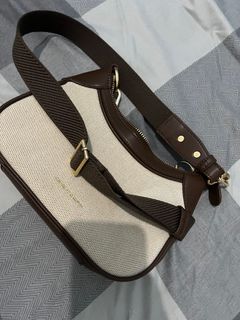 (Kategori: ) berada di . Dikirim oleh mrlnbb (ID iklan 1369670726, Gambar 1). Deskripsi: .