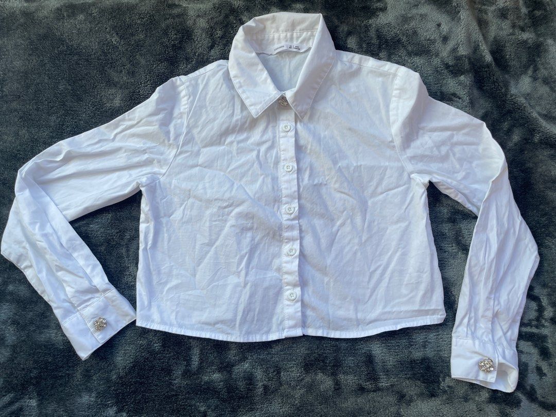 Terranova White Polo Croptop Longsleeves (Category: Babies & Kids Fashion) located in Las Pinas. Submitted by aheartj (Listing ID 1369590538, Image 2). Description: .