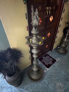 (Category: ) located in . Submitted by Yugen97 (Listing ID 1369570602, Image 1). Description: .