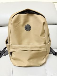 由 gtfb8843 (刊登 ID 1369635902，圖片 1) 提交，位於 的 (類別：)，說明：。