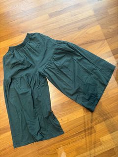 (Category: ) located in . Submitted by enn.preloved (Listing ID 1369808264, Image 1). Description: .