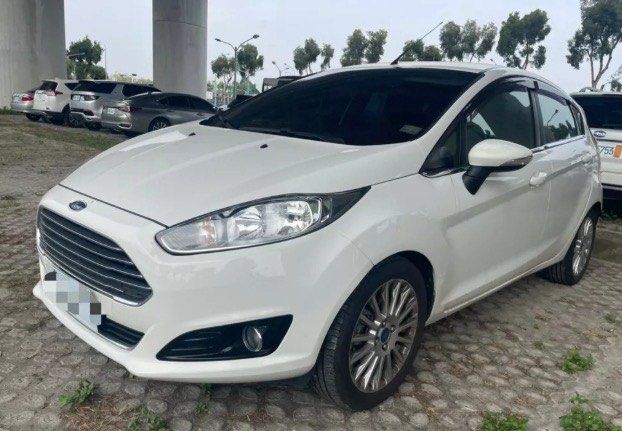 由 wyxx__ (刊登 ID 1369733781，圖片 2) 提交，位於 台北市 (Taipei) 的 ✨2018 Ford Fiesta 現正優惠中✅專業第三方認證✅ (類別：汽車出售)，說明：年份：2018 里程：10萬 排氣量：1.1L以下 燃料：汽油 傳動：2WD 顏色：白 乘坐數 :5門5座 ❌贓車❌權利車❌泡水車❌變造車 ❌接合車❌重大事故車❌調表 ✅車況.里程.來源公開透明化 ✅業界最高專業鑑定 ✅專業第三方認證 ✅完整車輛履歷 ✅配合原廠檢測 ✅提供售後服務 🔆只要車況與認證表不符，🉑退車並全額退費評選優選A級好車。限時優惠。 \\\品質保證。最划算的選擇！！/// 💰可分期/貸款/配合多間銀行💰 快點私訊心儀車款預約賞車 📲電話：0906358623 ⏰營業時間： 週一至週日（早上10點至晚上6點） -看車請提前一天預約，避免你白跑一趟 -因業務繁忙，請直接私訊預約！ -歡迎有誠者，來亂的就別浪費彼此時間 -同行勿擾 —~~~優選A級好車現正優惠中~~~。