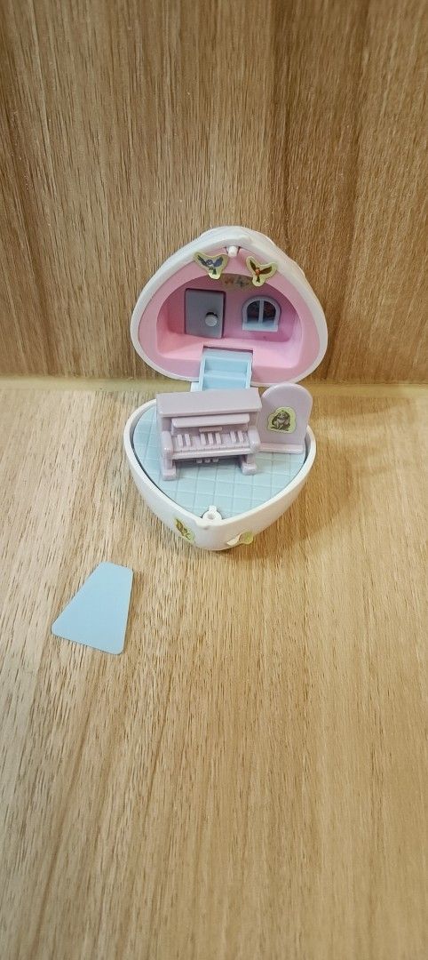 由 lilian20pf (刊登 ID 1369734071，圖片 1) 提交，位於 台北市 (Taipei) 的 正版扭蛋.轉蛋，小倉鼠的家.袖珍系列 (類別：嬰兒玩具)，說明：正版扭蛋.轉蛋，小倉鼠的家.袖珍系列。