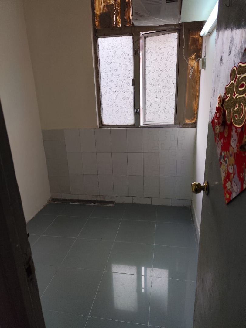 免佣 ! 深水埗 1房1廳平租 唐樓5/F 近地鉄62864848447234111
