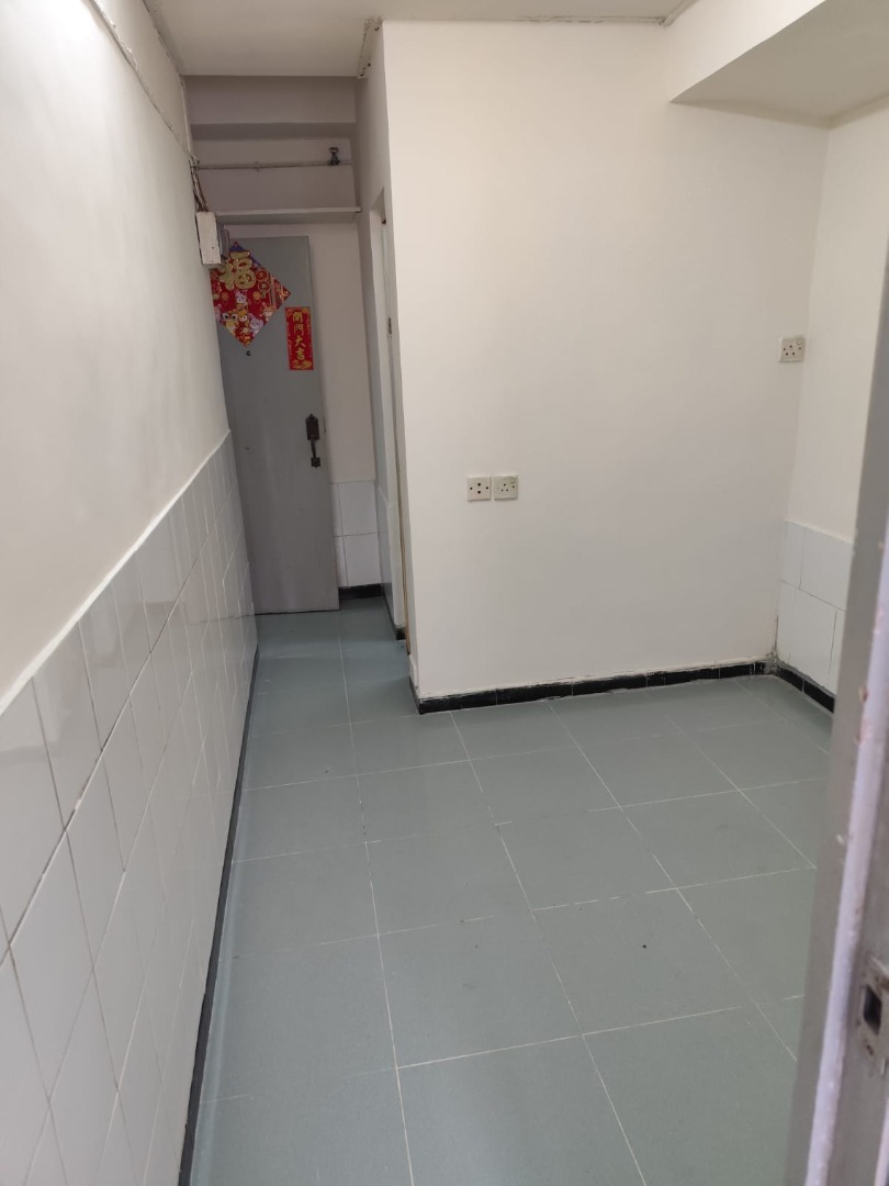 免佣 ! 深水埗 1房1廳平租 唐樓5/F 近地鉄62864848447234112