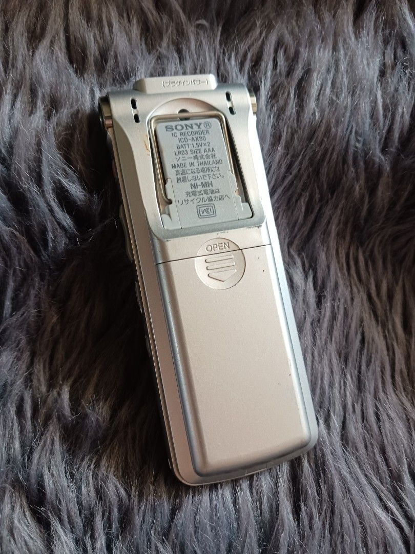 Affordable SONY recorder (ICD-AX80) tested okay 😍 (Category: Voice Recorders) located in Malolos. Submitted by afford.japan (Listing ID 1369723677, Image 2). Description: Japan Surplus.