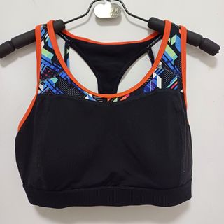 （分類：）位於 。 由 giraffelo 提交（商品編號 1369868578，圖片 1）。簡介： 。