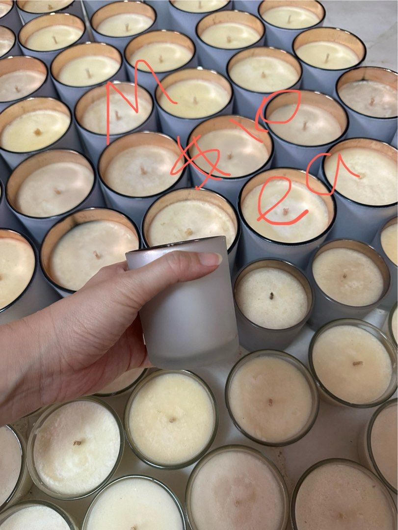 Assorted scented candles65074874918274115