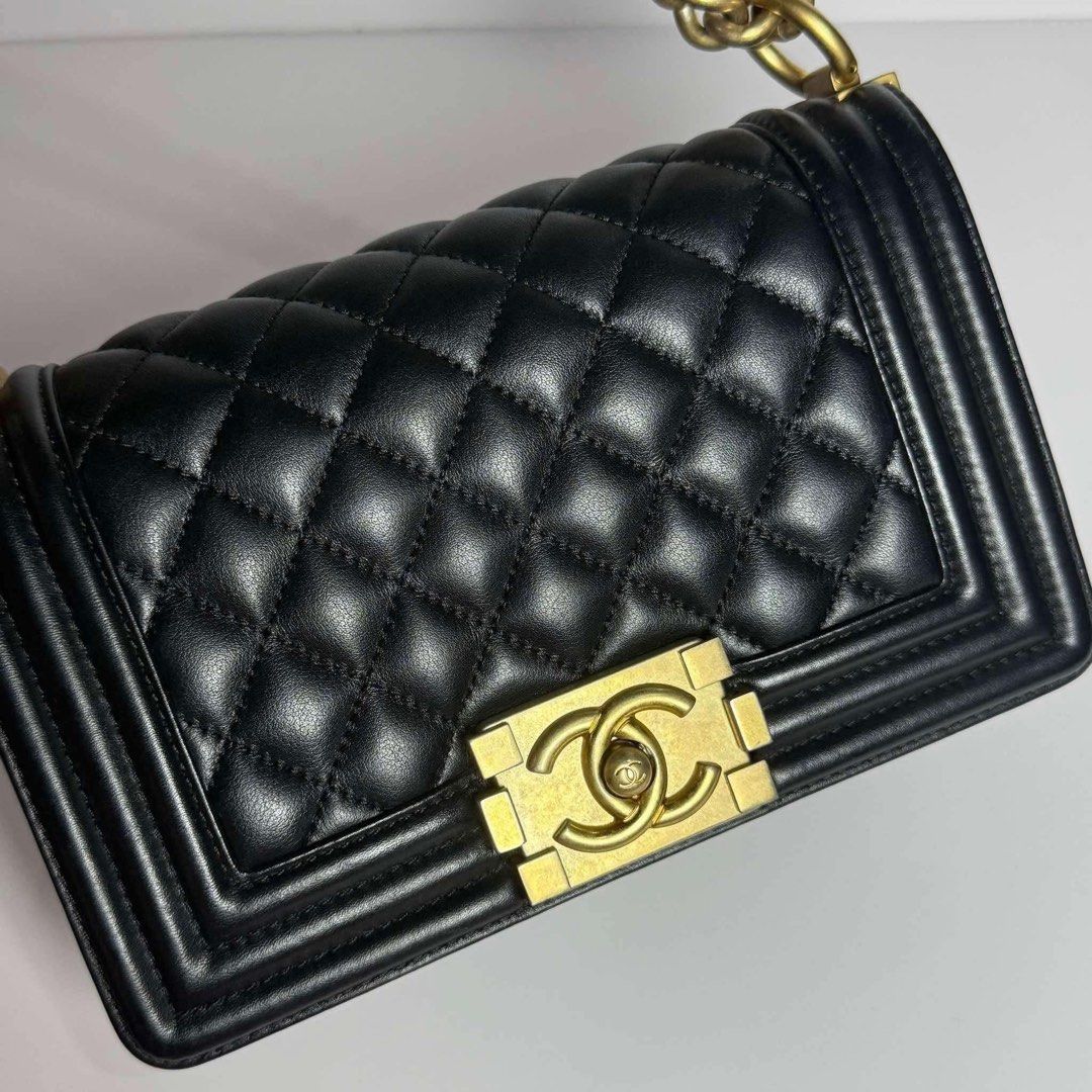 Authentic Chanel Leboy Small GHw (Category: Luxury Bags & Wallets) located in Quezon City. Submitted by jhaediah (Listing ID 1369821908, Image 2). Description: BOY SMALL IN BLACK / GHW RANK S.A COMPLETE with box, dustbag & entrupy .