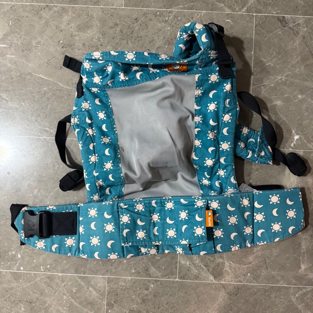 Authentic Tula Free to Grow baby carrier in Coast Aurora with back