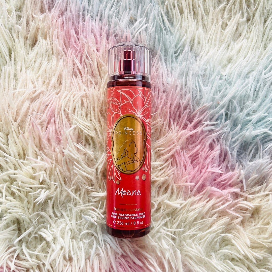 Bath and Body Works Moana (Category: Fragrance & Deodorants) located in Quezon City. Submitted by Little_Mist (Listing ID 1369871017, Image 1). Description: All items are guaranteed original from Canada What it smells like: facing a new challenge with strength and a smile. Fragrance notes: lush green palms, plumeria breeze and coconut water. .