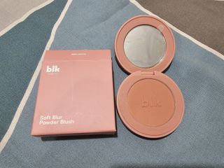 blk Soft Blur Powder Brush in Macaron [LIKE NEW]