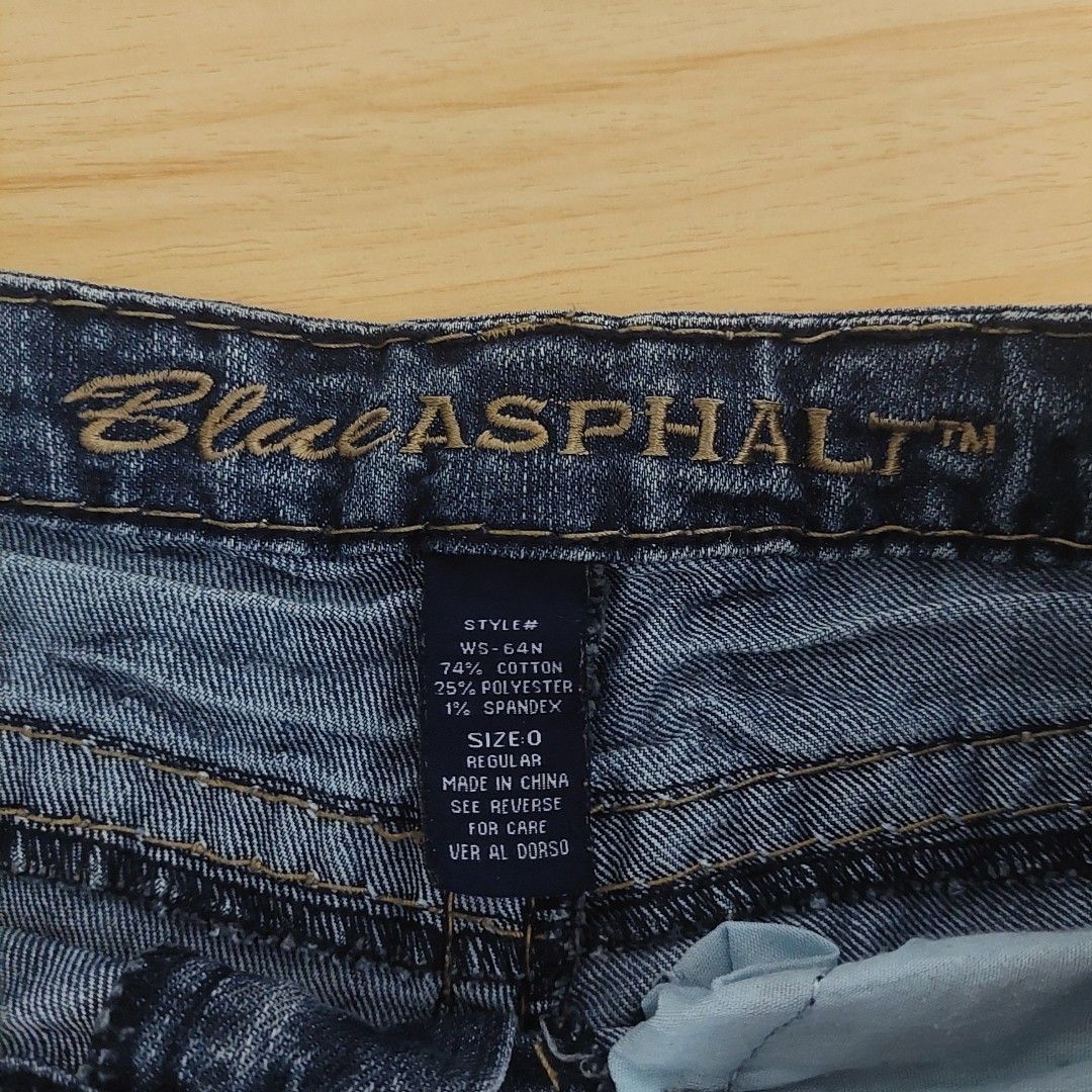 blue asphalt short jeans size 0 (Category: Jeans) located in Rizal. Submitted by _poknat (Listing ID 1369682904, Image 1). Description: .