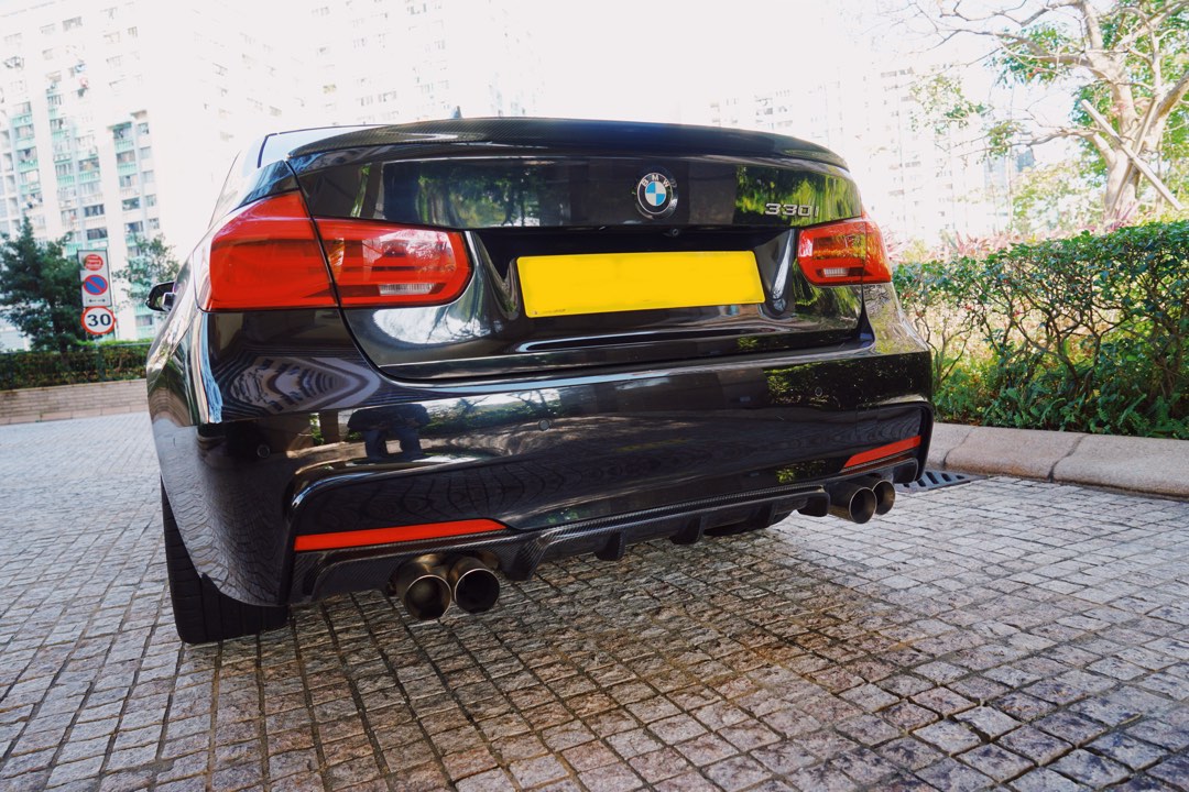 BMW 330i Sport (A)62863130501505113