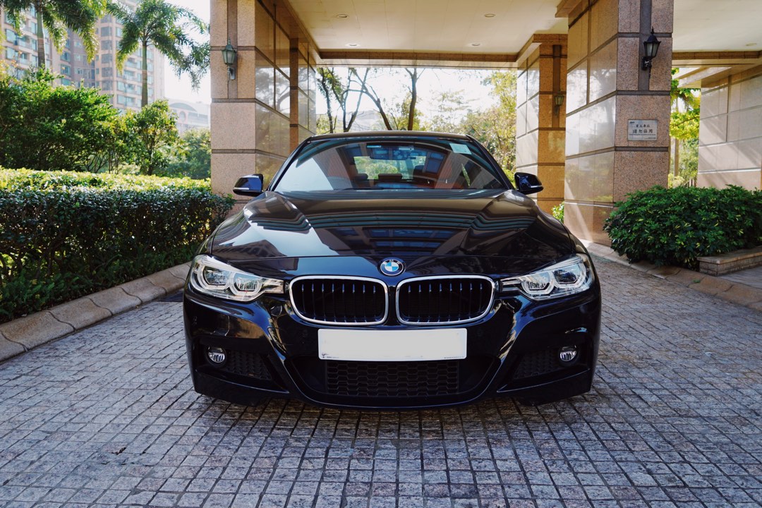BMW 330i Sport (A)62863130501505111
