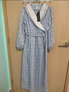 (Category: ) located in . Submitted by switzwardrobe (Listing ID 1369834794, Image 1). Description: .