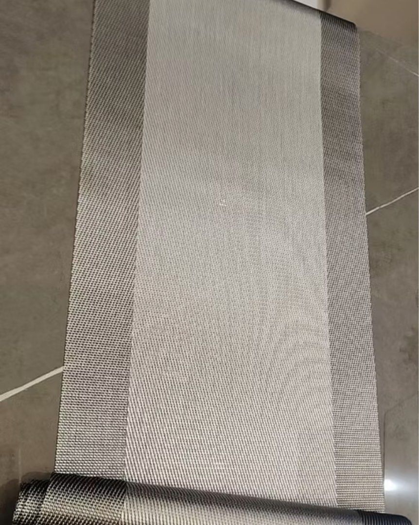 Brand New PVC Table runner (Silver / 200x30cm)