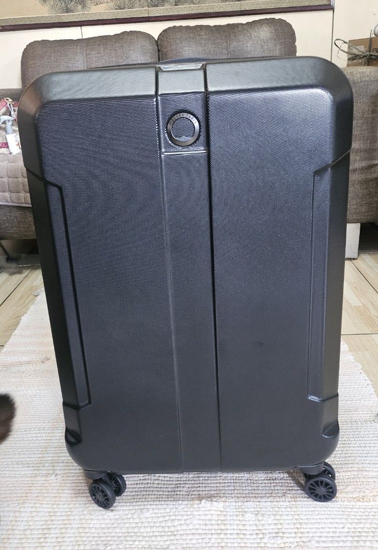 Delsey Luggage Medium (Category: Luggage) located in Marikina City. Submitted by luiliam (Listing ID 1369707424, Image 1). Description: Delsey Luggage Promenade Hard Black/Noir Double zipper 69cm 4-Wheel Trolly Case 3.80 kg H 69cm W 45cm L 31cm.