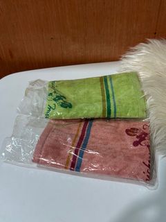 (Category: ) located in . Submitted by favoritepreloved (Listing ID 1369821557, Image 1). Description: .