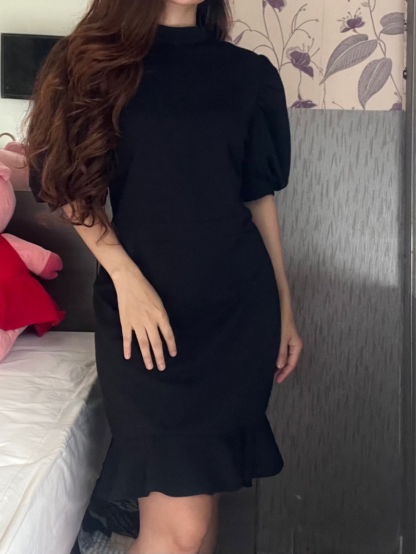 Dress Hitam Elegan |shein |zara |hnm, Fesyen Wanita, Pakaian Wanita, Gaun &  Rok di Carousell