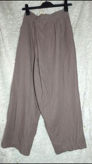 (Kategori: ) berada di . Dikirim oleh fashion.fashion (ID iklan 1369706223, Gambar 1). Deskripsi: .
