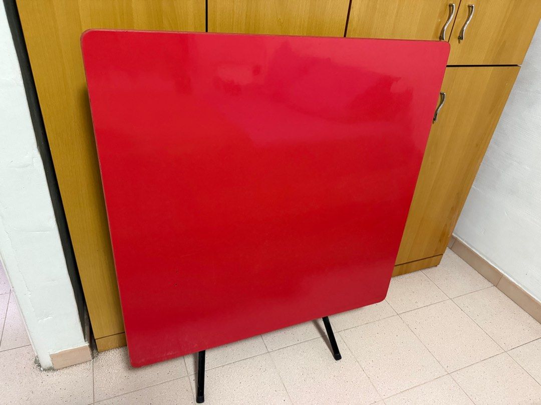 Foldable table (Category: Tables & Sets) located in Singapore. Submitted by phph5 (Listing ID 1369739759, Image 1). Description: Foldable table 90cm x 90cm Smooth top Self collect in west .