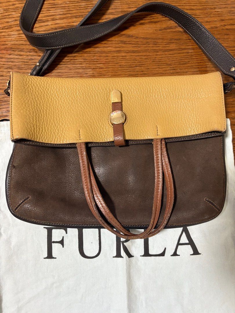 Furla Crossbody Bag (Category: Cross-body Bags) located in Muntinlupa City. Submitted by rmsalberto (Listing ID 1369704799, Image 1). Description: Furla Bag Guaranteed authentic Guaranteed leather Convertible to small and big bag With dustbag With signs of use Shipping fee shouldered by buyer Pickup only at BGC or Muntinlupa .