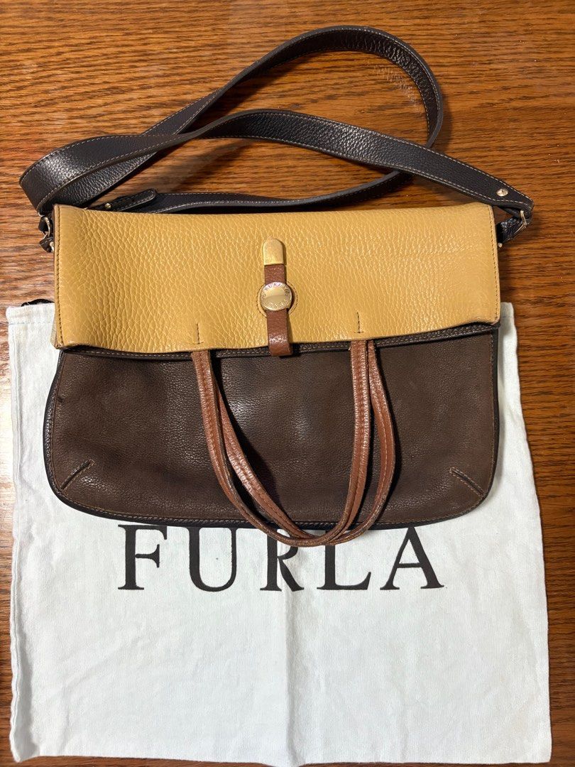 Furla Crossbody Bag (Category: Cross-body Bags) located in Muntinlupa City. Submitted by rmsalberto (Listing ID 1369704799, Image 2). Description: Furla Bag Guaranteed authentic Guaranteed leather Convertible to small and big bag With dustbag With signs of use Shipping fee shouldered by buyer Pickup only at BGC or Muntinlupa .