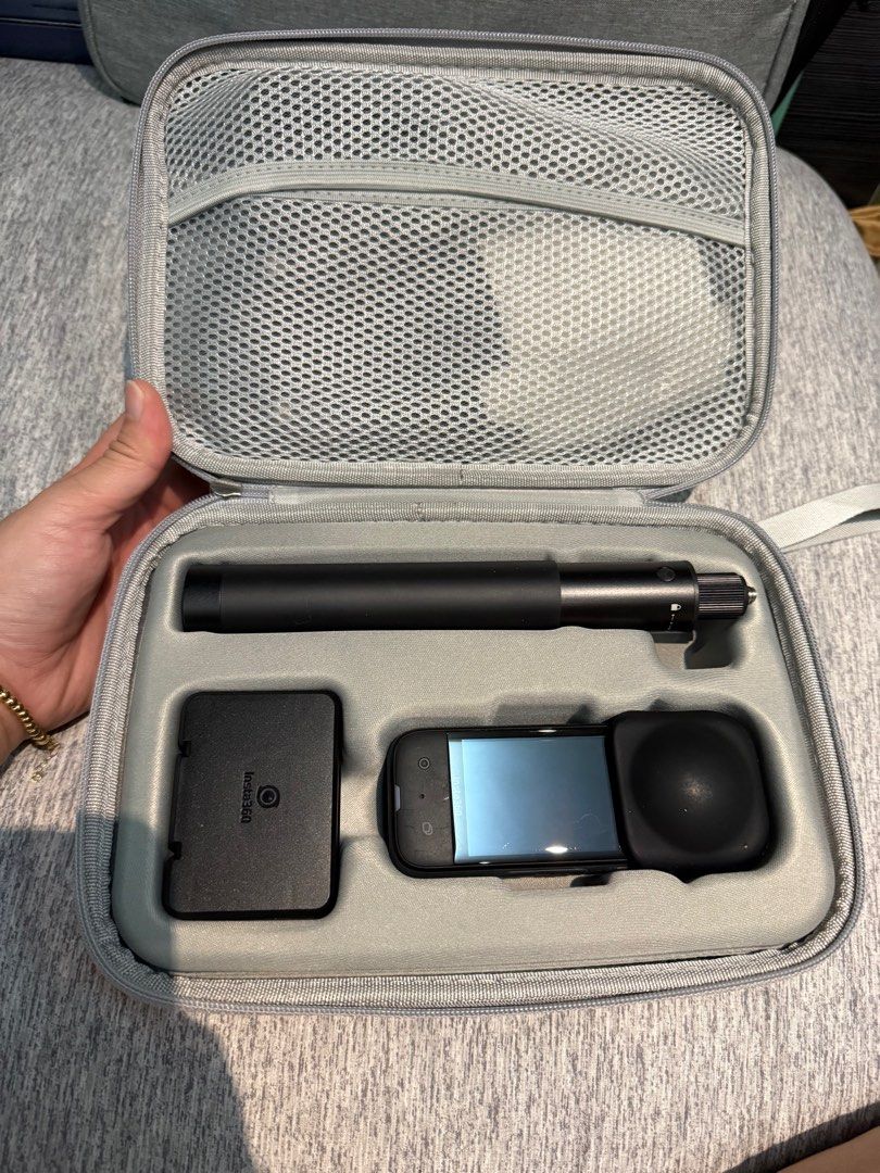 Insta 360 X3 (Category: Cameras) located in Manila. Submitted by chewieddog (Listing ID 1369762251, Image 1). Description: Selling my Insta 360 X3 Used but not abused Complete inclusions NO LOWBALLERS PLS.