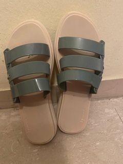 (Category: ) located in . Submitted by carlaleigh777 (Listing ID 1369682197, Image 1). Description: .