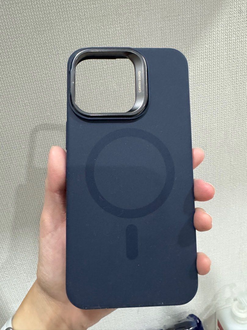 Iphone 15 Promax ESR Case (Category: Cases & Sleeves) located in Quezon City. Submitted by decluttermsdt (Listing ID 1369796993, Image 1). Description: Used just once.