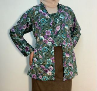 (Kategori: ) berada di . Dikirim oleh lemariprelovednona (ID iklan 1368274602, Gambar 1). Deskripsi: .