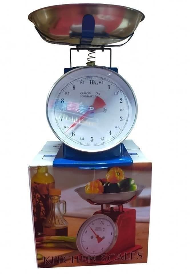 KITCHEN SCALE (Category: Health Monitors & Weighing Scales) located in Manila. Submitted by feyruiz (Listing ID 1369774380, Image 1). Description: KITCHEN SCALE 🧚🏻‍♀️ ONLY: 500 10KG..