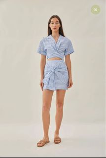 (Category: ) located in . Submitted by outfits (Listing ID 1369819222, Image 1). Description: .