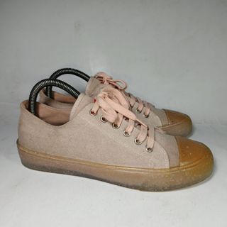 (Kategori: ) berada di . Dikirim oleh hendri2shoes (ID iklan 1369769479, Gambar 1). Deskripsi: .