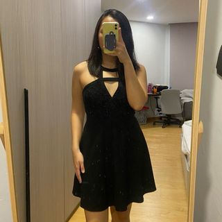(Category: ) located in . Submitted by yoonzie (Listing ID 1369778266, Image 1). Description: .