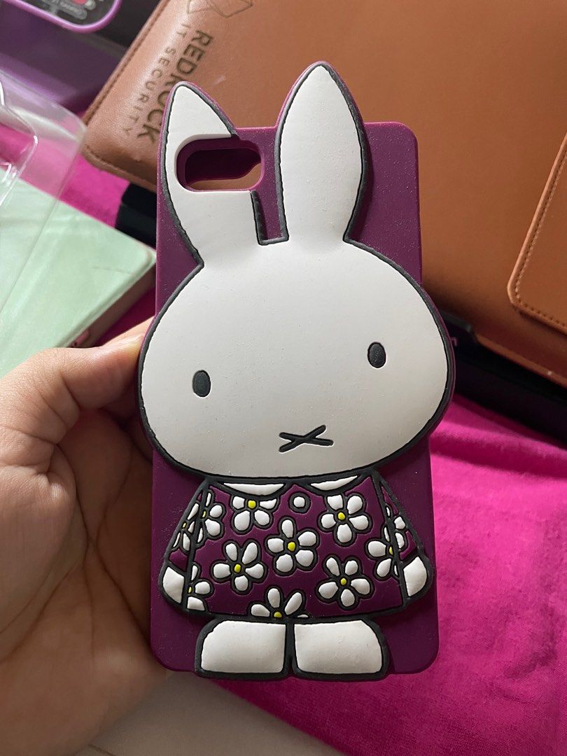 Miffy and Hankyu iphone case (6/6s/7/8) (Category: Cases & Sleeves) located in Makati City. Submitted by mooncherrielife (Listing ID 1369743289, Image 2). Description: Never been used phone case Damaged lang yung plastic case pero no issues sa mismong iphone case Silicon material.