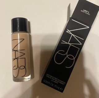 NARS mini foundation - mont blanc light 2 FREE SF