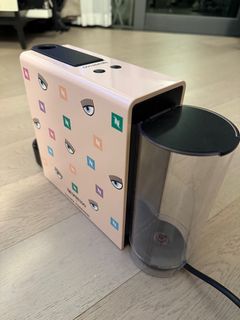 （分類：）位於 。 由 randomsellsell 提交（商品編號 1369859417，圖片 1）。簡介： 。
