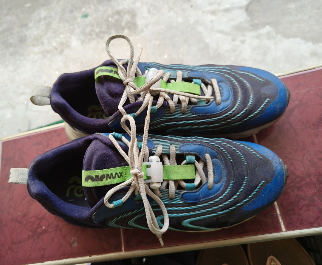 Nike Air Max 270 React (Category: Sneakers) located in Santa Rosa. Submitted by authenticsforless (Listing ID 1369730265, Image 2). Description: ✅ authentic Nike React ✅ sized US 10 men ✅ original price more than 10k ✅ just needs cleaning, naalikabok lang sa storage ✅ minor flaw sa tali, may onting tastas, nasa picture na, pede naman bumili ng tali.